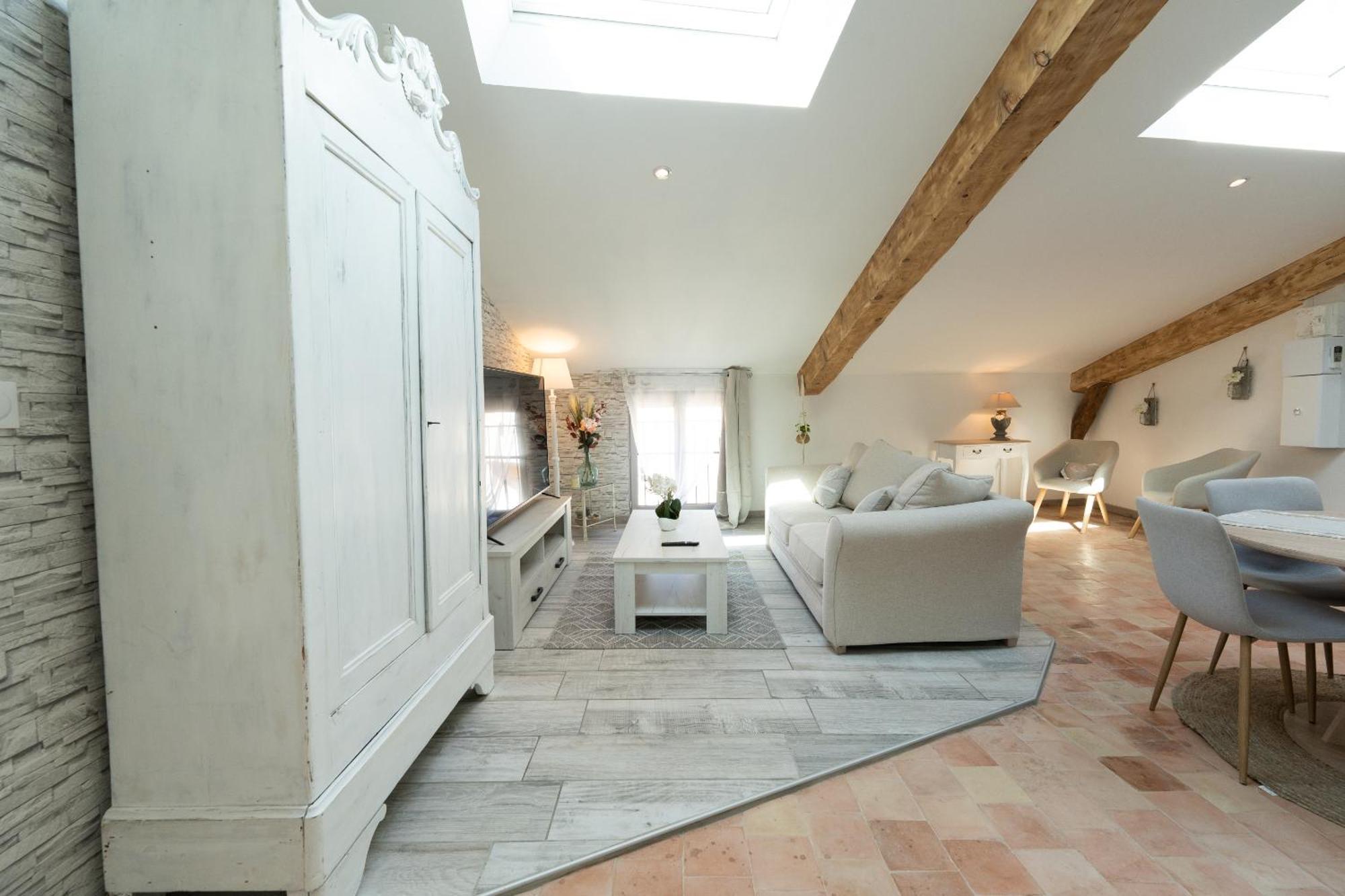 Le Lavandin Classe 3 Etoiles Riez Exterior foto